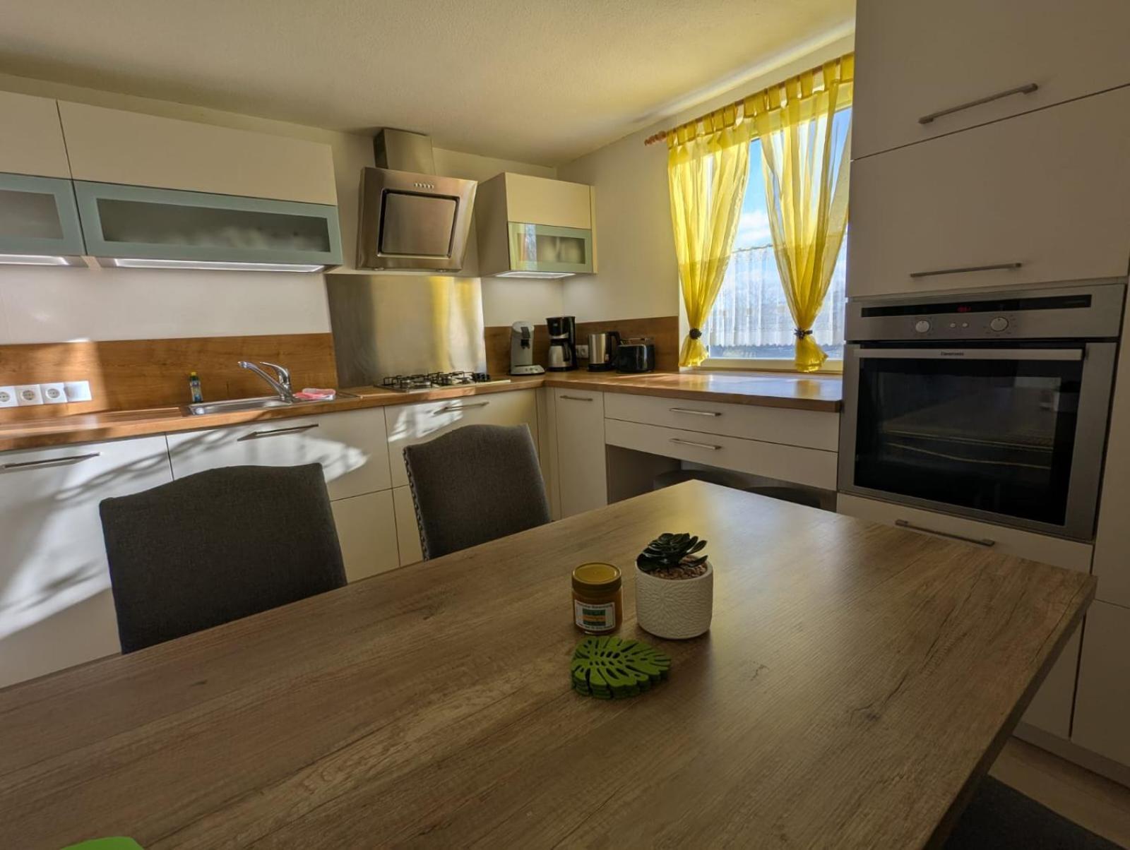 Stadtilm Ferienwohnung Nico מראה חיצוני תמונה